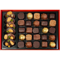 Pralines gift box Noir & Lait - Winter Village non-alcoholic