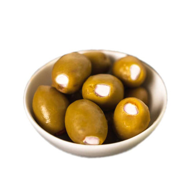 Grüne Chalkidiki Oliven mit Fetakäse gefüllt