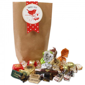 Geschenktüte Fröhliche Weihnachten gefüllt Geschenktüte Fröhliche Weihnachten gefüllt