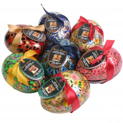 Osterei handbemalt mit Mandel & Meersalz Karamell Trüffeln BIO