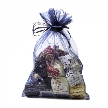 Tartufi, Trüffelpraline, Haselnusspraline, Piemont, Italien, tartufi, Spezialität, Pralinen, truffels, hazelnuts