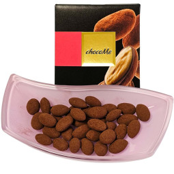 Mandorle di Avola in cioccolato al latte e polvere di fava tonka