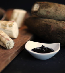 Umami Tucupi Chocolate 65% dark chocolate with manioc