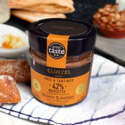 Pate à tartiner aux noisettes avec 42% de noix