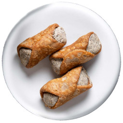 Cannoli Cappuccino - Teigröllchen mit Cappuccino Cremefüllung